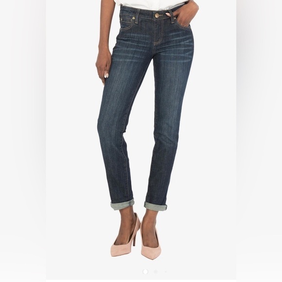 KUT From The Kloth Catherine Boyfriend Dark Wash • Used • Size: 6 - Picture 2 of 11